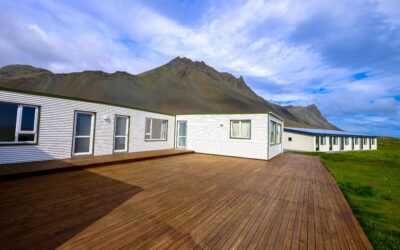 Top 5 Deck Materials Ideal for Vermont’s Climate